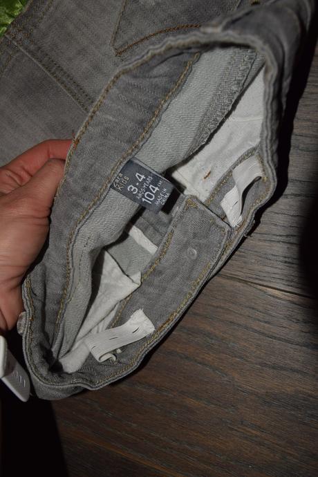 Seda riflova suknicka s tutu volanom na 3-5r., zara,104