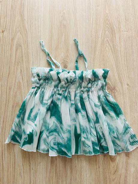 Nádherný komplet nohavíc a topu značky greystore, 