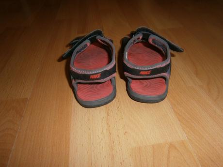 Sandálky, nike,26