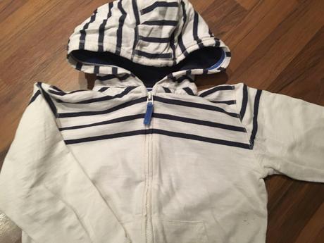 Mikinka na leto, next,116