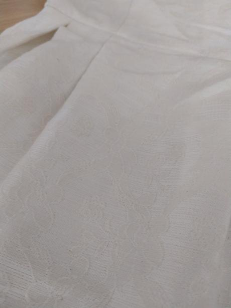 Krásne šaty, benetton,134