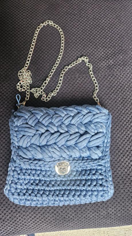 Kabelka háčkovana, 