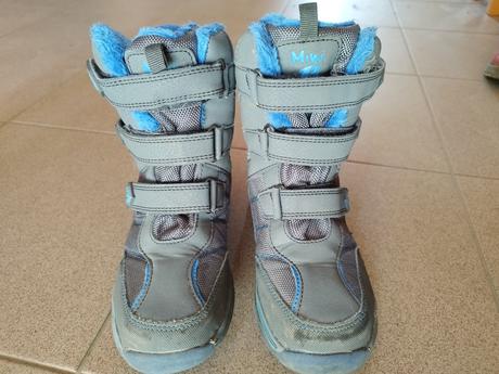 Detské čižmy, baťa,35