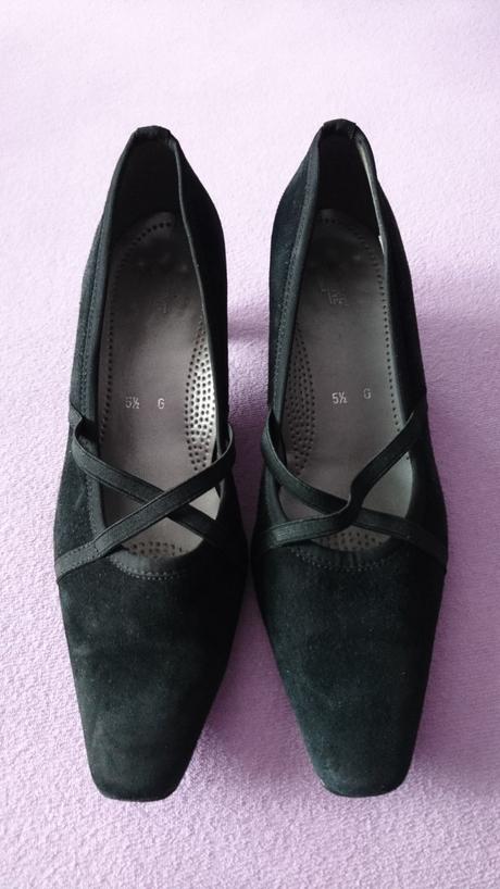 Slavnostne topanky, 38