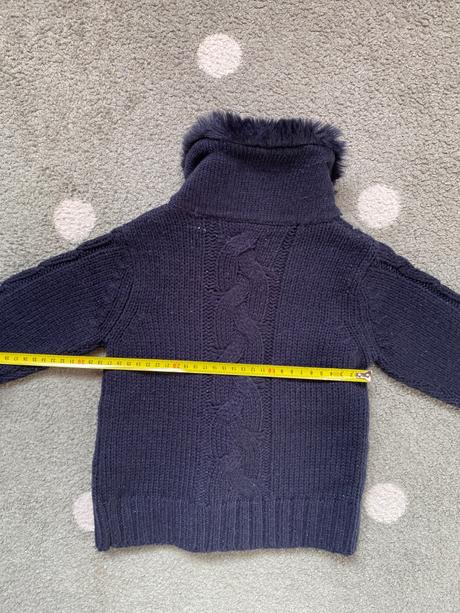 Hrubý svetrík s umelou kožušinou, 92