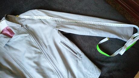 Dievčenská koženka, 146