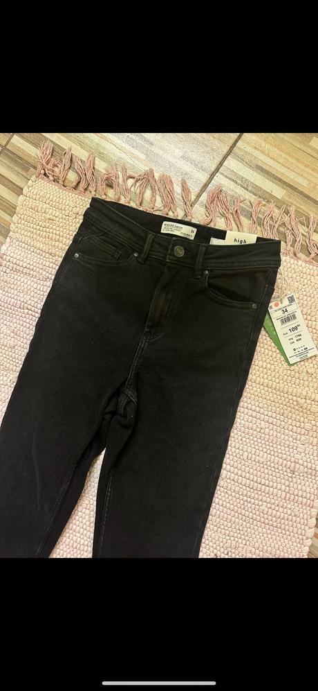 Nove rifle s vysokym pasom, house,xs