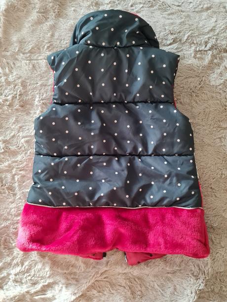 Dievčenská vesta, 116