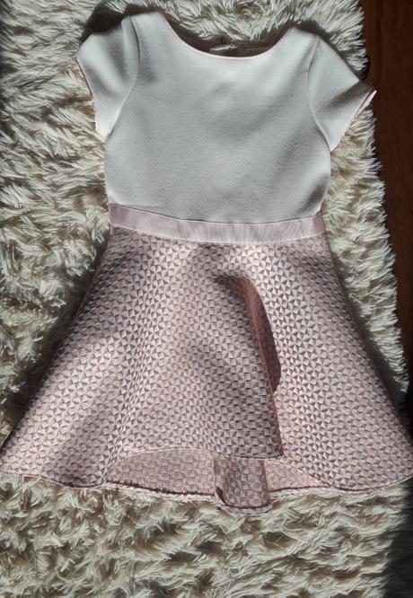 Slávnostné šatočky ted baker, 104