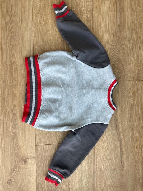 Super mikinka na cvoky, lupilu,86