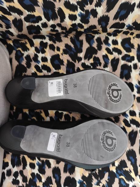 Bugatti kožené lodičky, 38