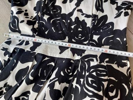 Čiernobiele koktailové šaty, atmosphere,40