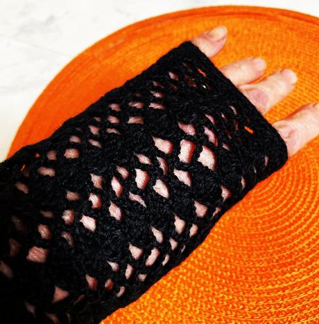 Háčkované krajkové rukávy do šiat, 