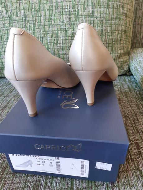 Kozene lodicky caprise, 38