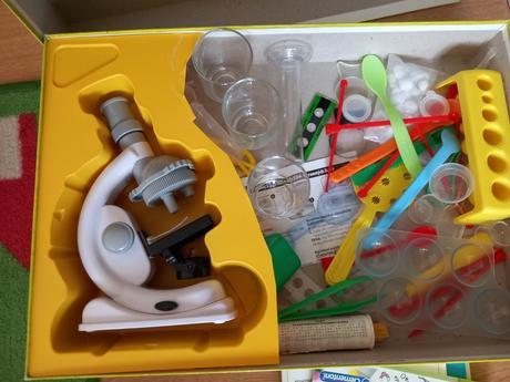 Detský mikroskop,