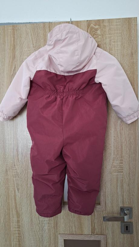 Zimný overal, 98