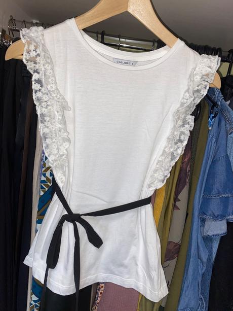 Krasne tricko s cipkou calliope v. s/36, calliope,s