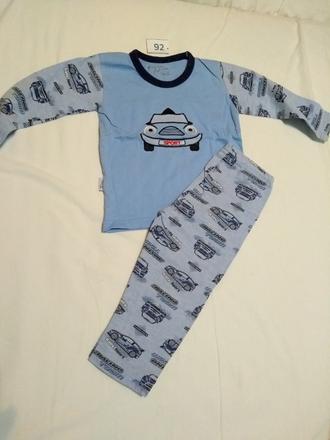 Pyžamo, 92