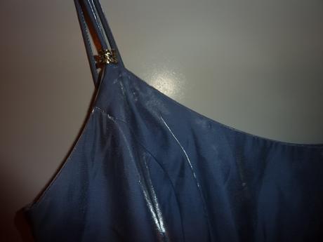 Kvalitne spolocenske saty z u.s.a., 38