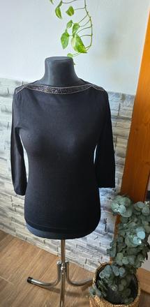 Sveter s, reserved,s