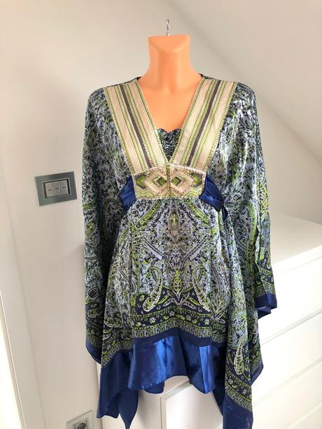 Extravagantna tunika,