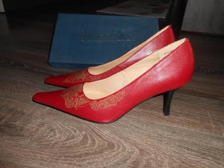 Analpa kožene lodičky č. 39 nove, 39