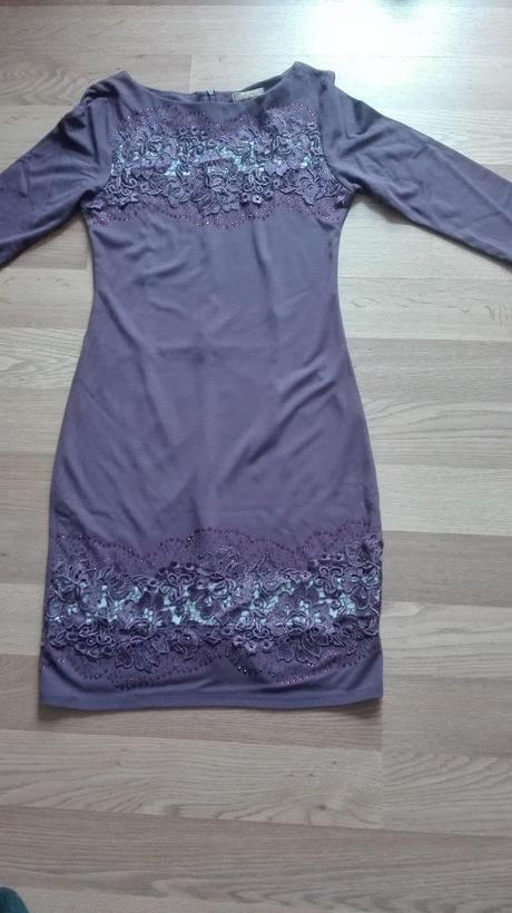 Fialové šaty s 3/4 rukávmi, 40