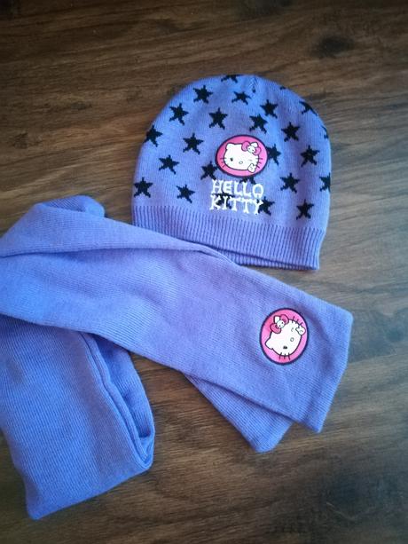 Set čiapka a šál, sanrio,104