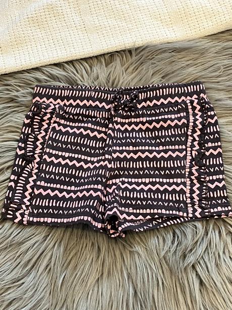 Dievčenské šortky s fodričkami so cute (80), 80