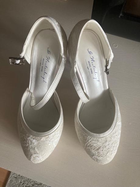 Svadobné topánočky s čipkou, 37