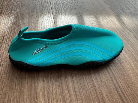 Obuv do vody, nova, 39, s dopor. postou, 30