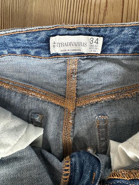 Kraťasy raz oblečené, stradivarius,34