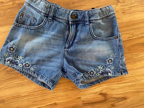 Kratasky 152/158, reserved,152