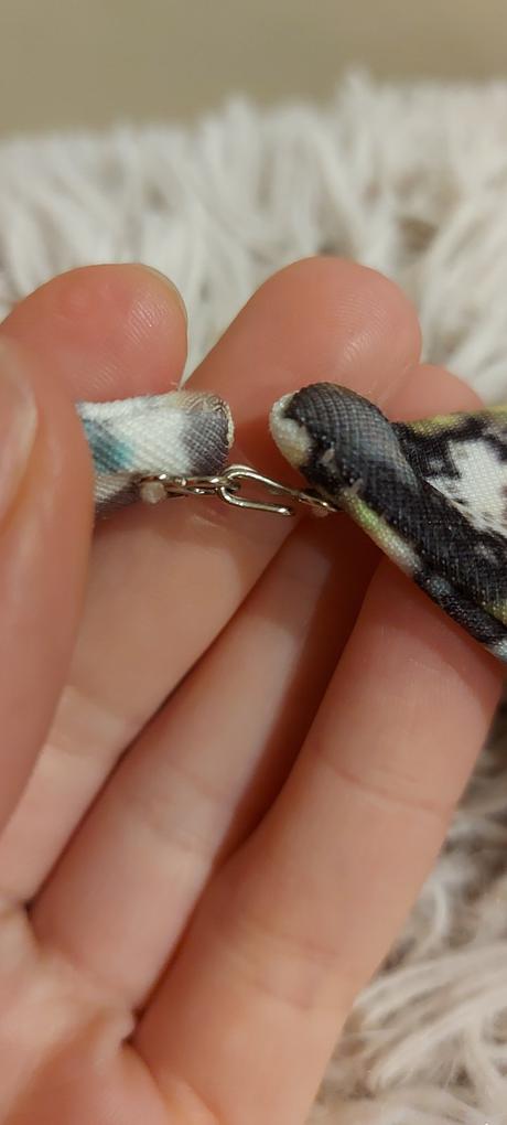 Kvetinové šaty značky boohoo, <50