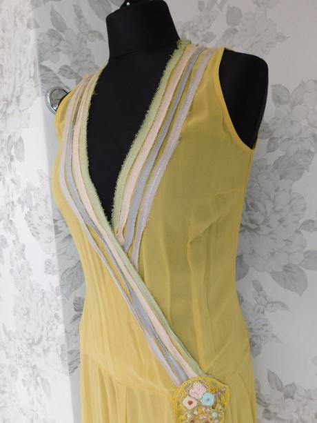 Luxusne hodvabne šaty, 38