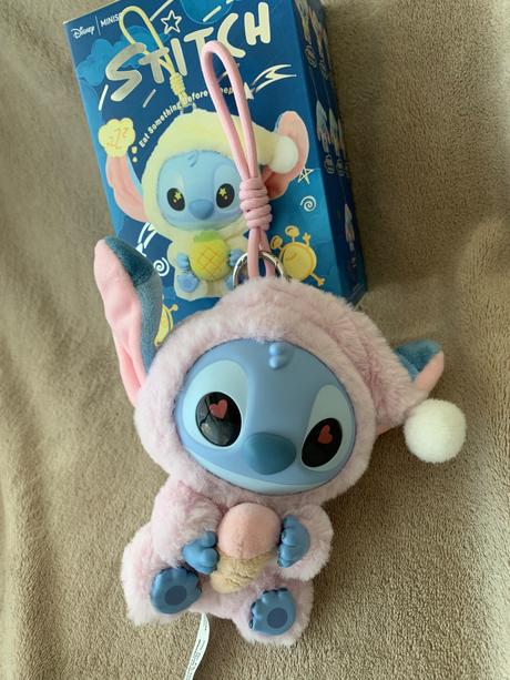 Stitch mystery box, eat something before sleep,