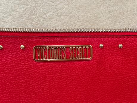 Clutch victoria s secret,