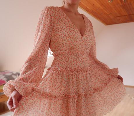 Šaty s kvietkami, xs