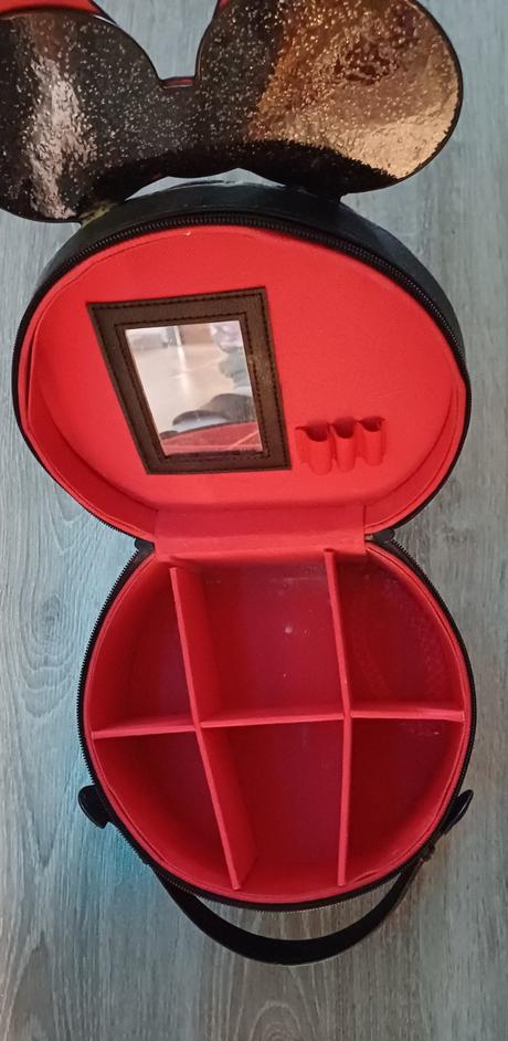 Minnie kufrík na šminky.,