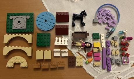 Lego friends - kúpeľ pre žriebätko - komplet, 