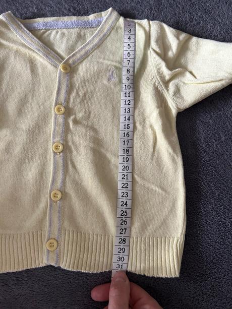 Žltý svetrík v. 86, 86