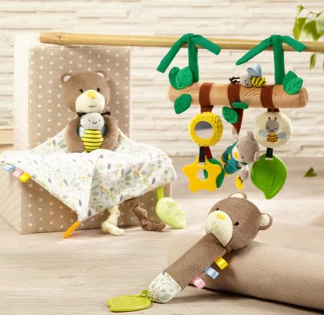 Babyono závesná hračka medvedík gardener,