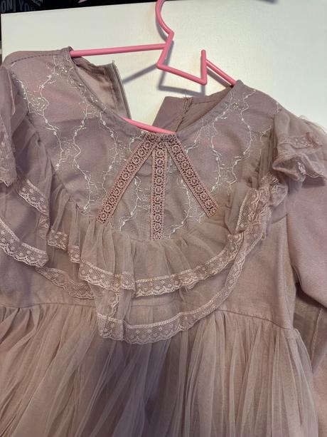 Nádherne šaty, 116