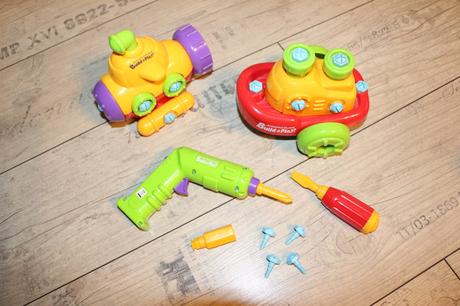 Loďky na skladanie s náradím, 