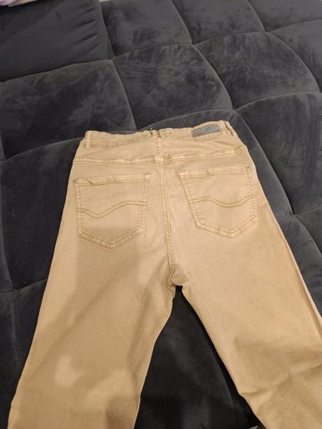 Nohavice, reserved,s