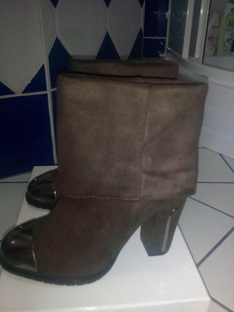 Šedé kotníkové čižmy kovová špička, 38