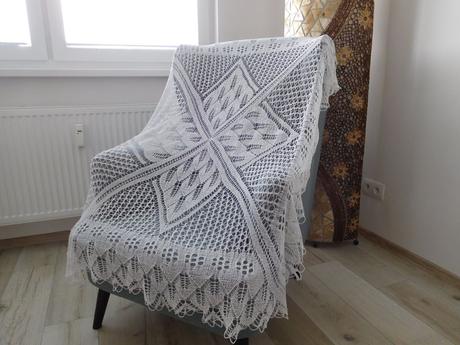 Obrus biely 165 x 131 cm, top top stav, 