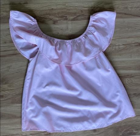 Ružová blúzka, 158