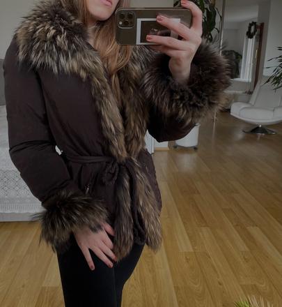 Luxusná kožušinová bunda s pravou kozusinou, s