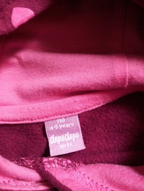 Dievcenske mikiny, 116